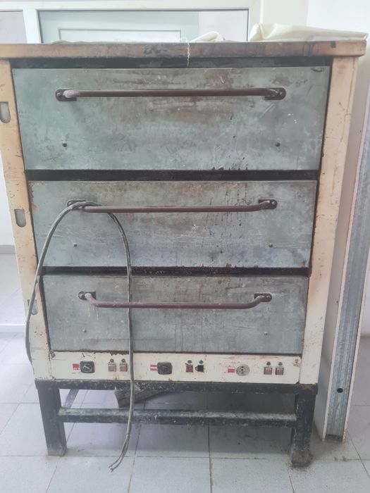 Электрический жарочный шкаф сатылады