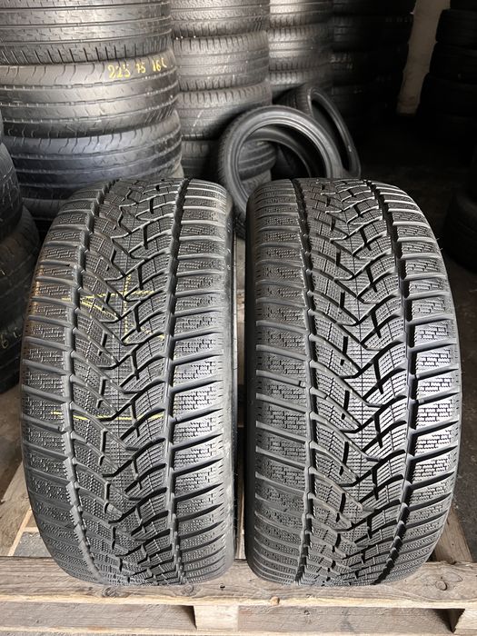 2 anvelope iarna ca NOI 245/40/19 , Dunlop , RunFlat , 8.5 mm
