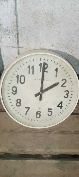 Большие советские часы около 40см