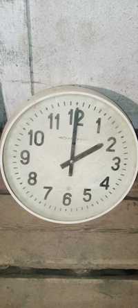 Большие советские часы около 40см