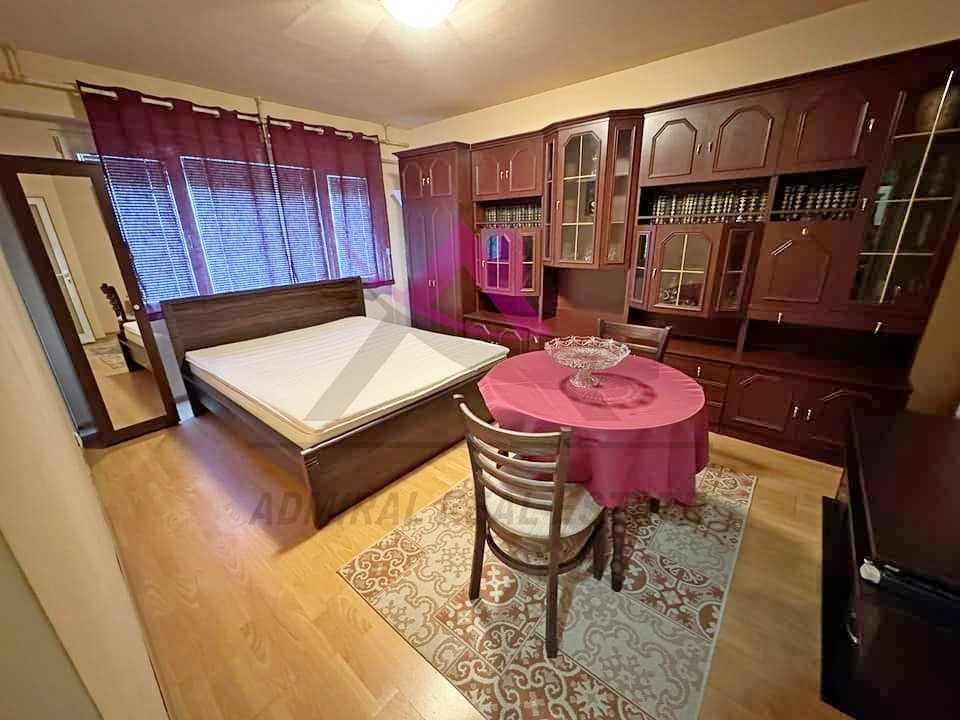 Дава се под наем Двустаен апартамент в Варна, Възраждане 3 - 55 кв.м за 425 € - Снимка #1