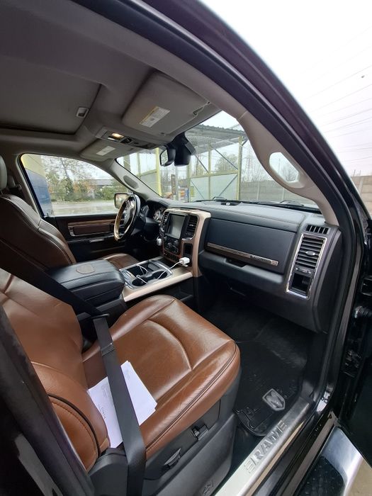 Vand sau schimb DODGE RAM 3.0DIESEL