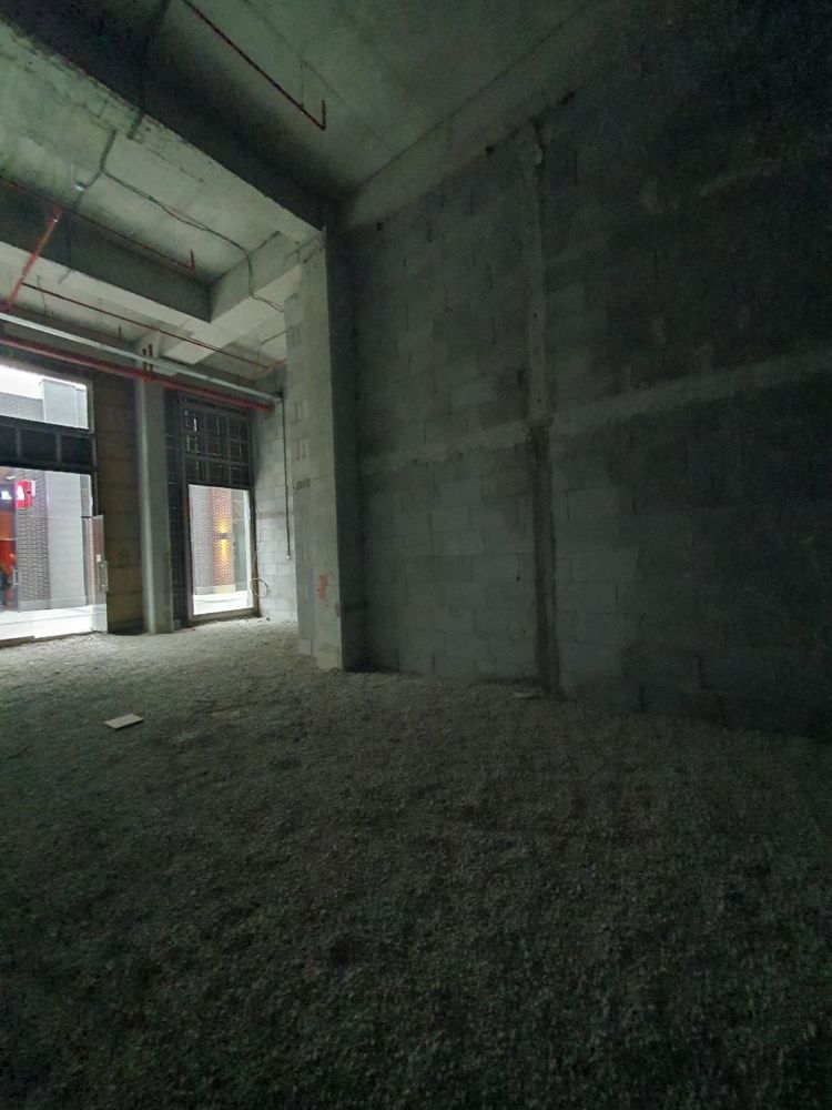 Мирабад Продается Коммерческое помещение в ЖК ALFRAGANUS, 72м2.Коробка