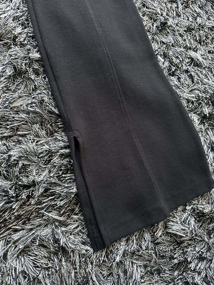 Tommy Jeans (Tommy Hilfiger) рипсен клин с широк крачол и цепка НОВ