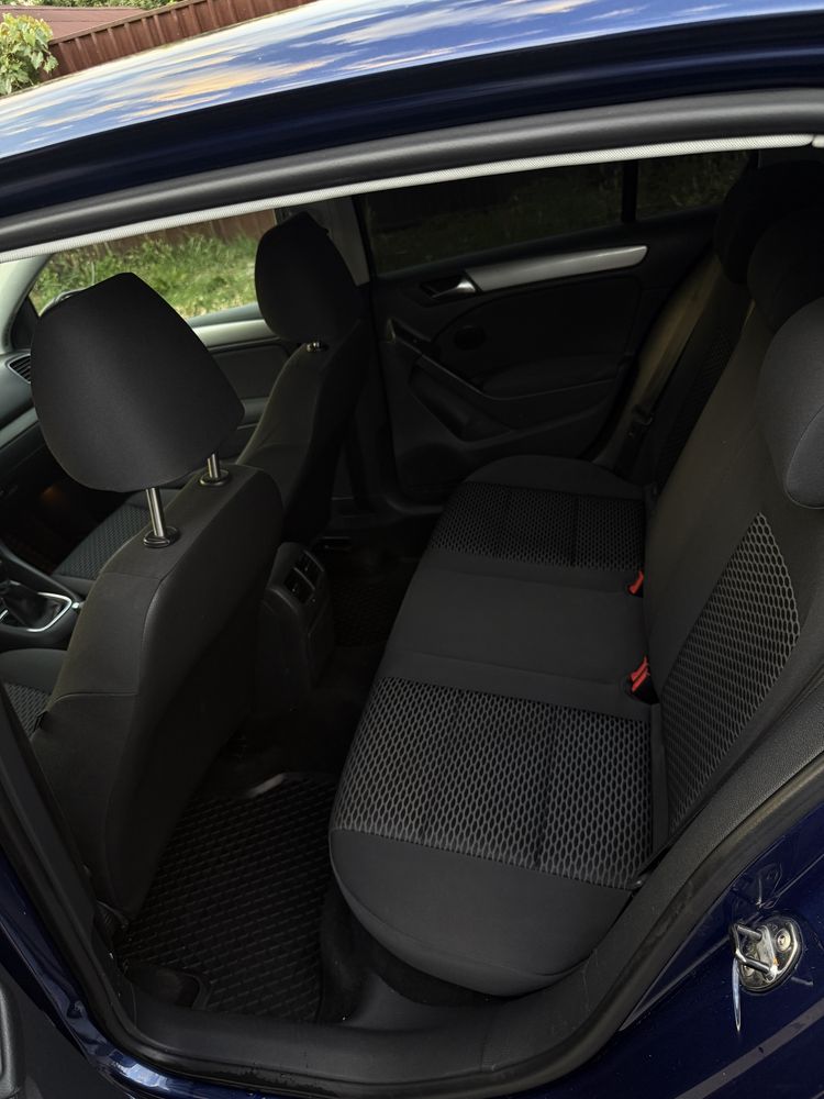 Volkswagen golf 6 1.6 105 CP 2010 masina impecabila