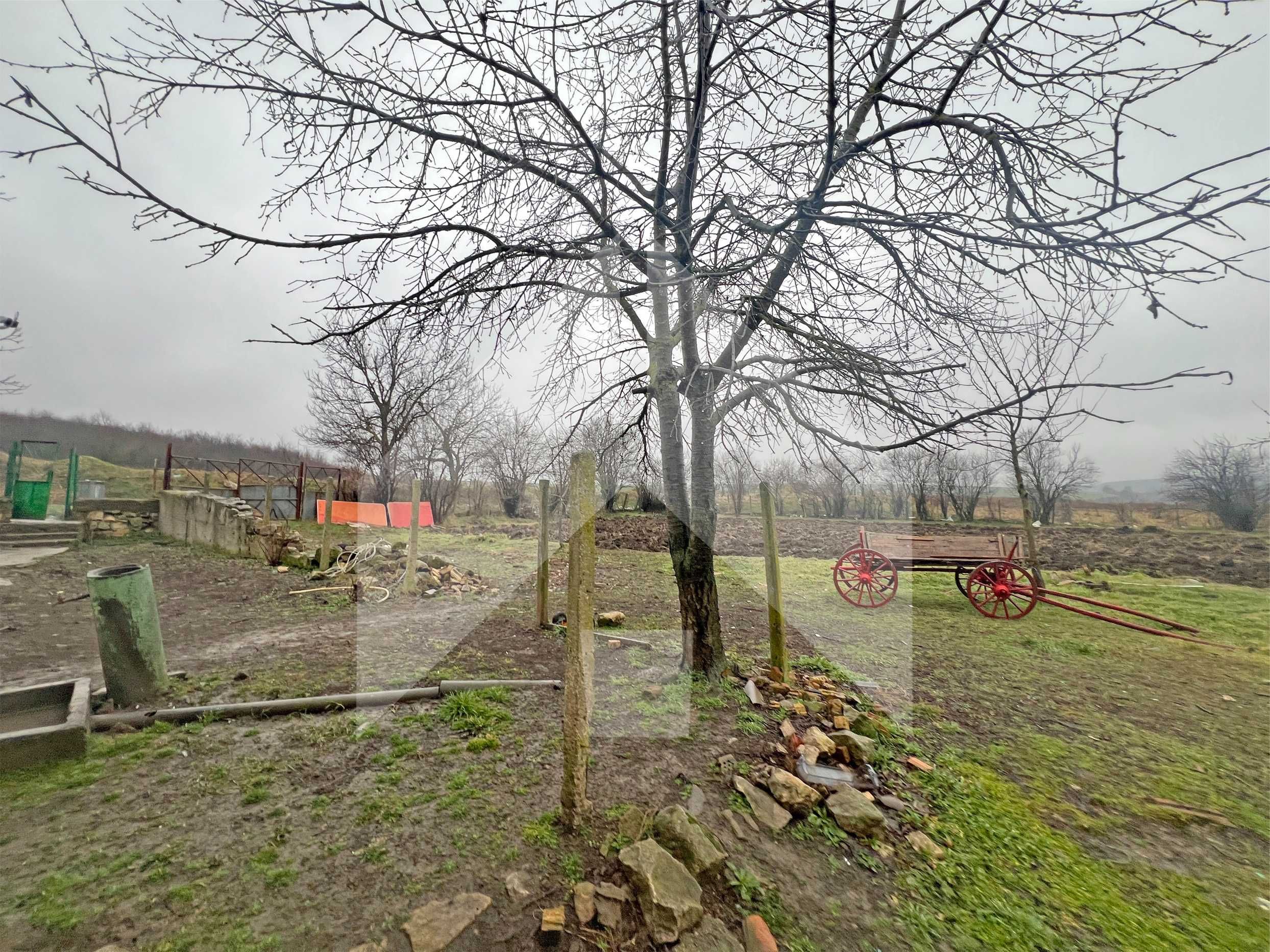 ПРОДАВА двуетажна, тухлена селска КЪЩА в с. Никола Козлево, обл. Шумен