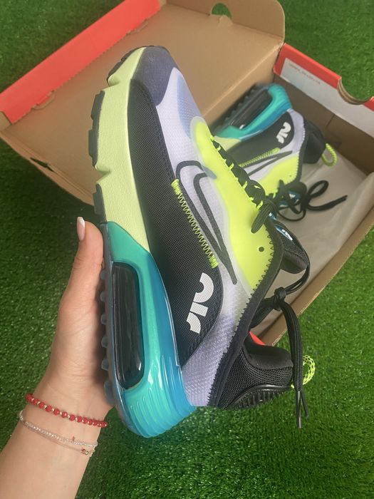 Nike Air Max 2090 размер 41