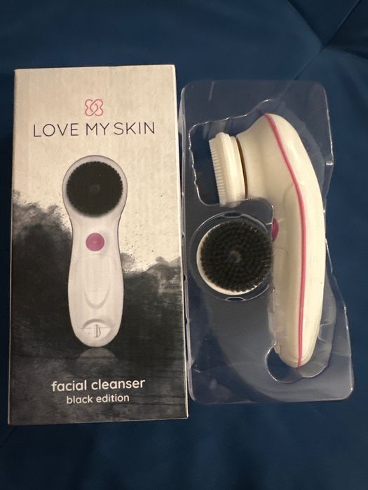 Машинка за почистване на лице