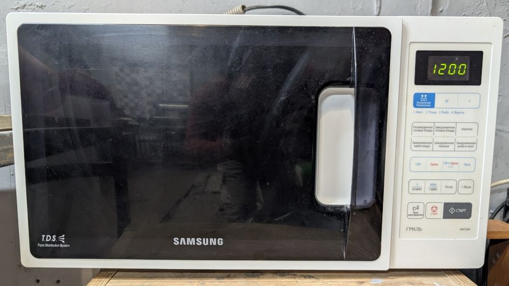 Микроволновка Samsung