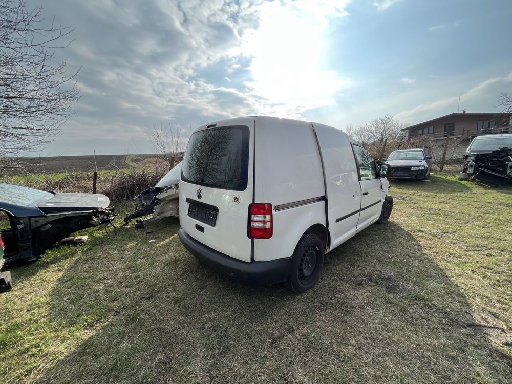 VW Caddy 1.6 TDI 105кс