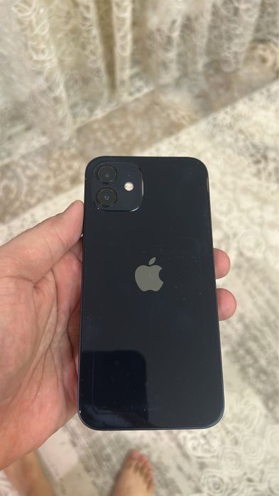 Продам iphone 12 в отличном состоянии