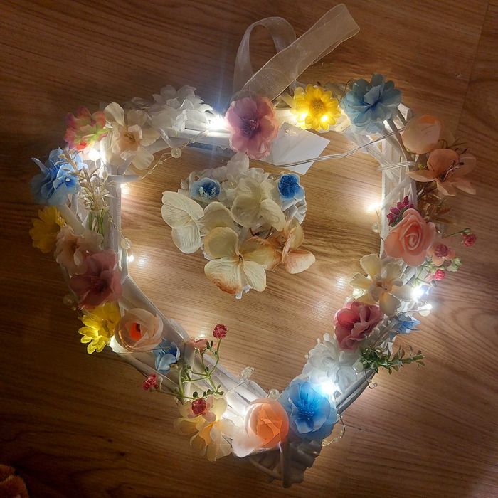 Сърца,светлинки,цветя,Коледа е,обич,любов,подарък,за тебе