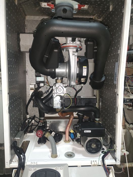 Конденсационный немецкий двухконтурный котел Remeha 28-40квт