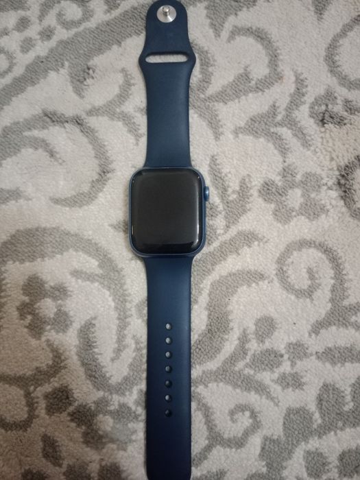 Apple Watch 7, 46 мм. В отличном состоянии