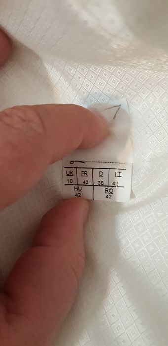 Vand pardesiu dama made in romania nr 42 din lana