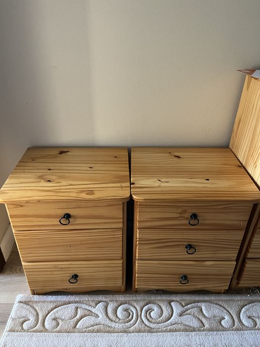 Pat matrimonial cu doua noptiere