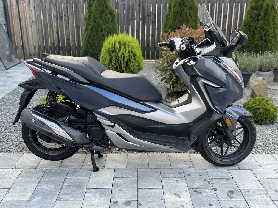 Honda Forza 300 facelift/ Led Abs