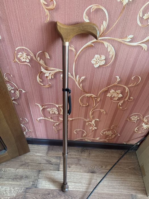 Продам трость новый