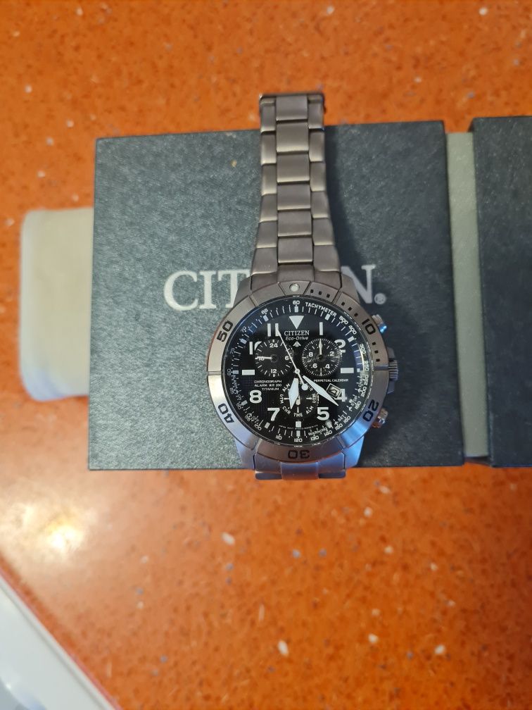 Ceas marca Citizen, eco drive