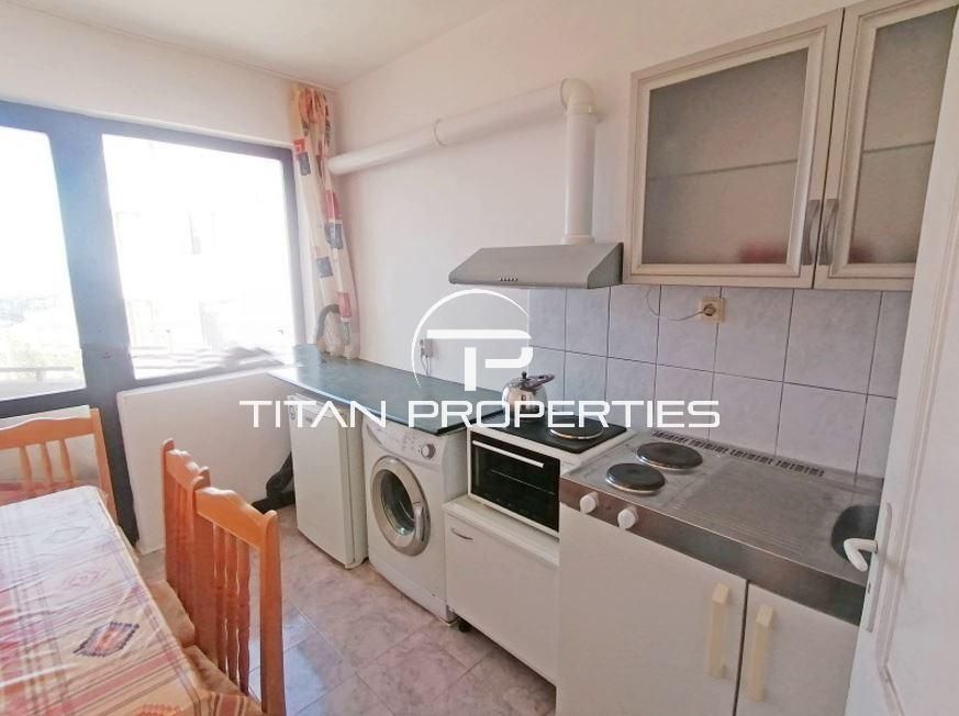 Дава се под наем Тристаен апартамент в Варна, Бриз - 114 кв.м за 500 € - Снимка #2