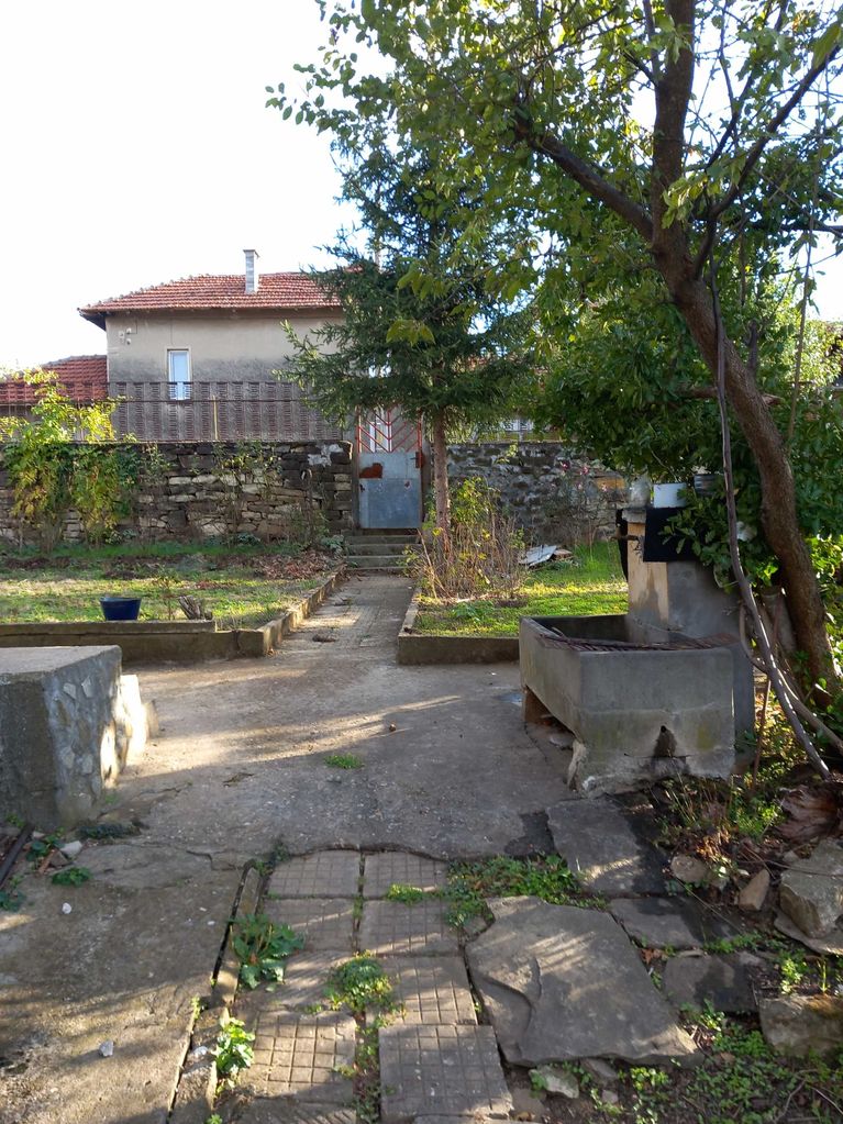 Продава се Къща в Ловеч, Широк център - 60 кв.м за 383 €/кв.м - Снимка #2