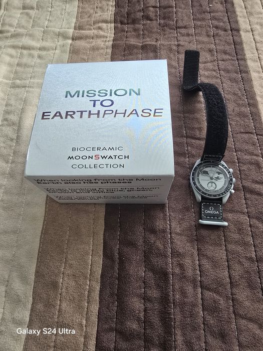 Swatch x Omega Bioceramic Moonswatch Mission to Earthphase