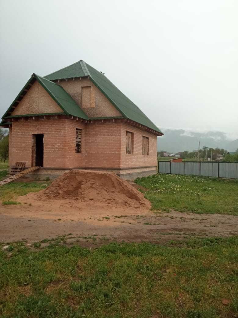 п.Ушконыр, кирпичный дом 110 кв.м.
