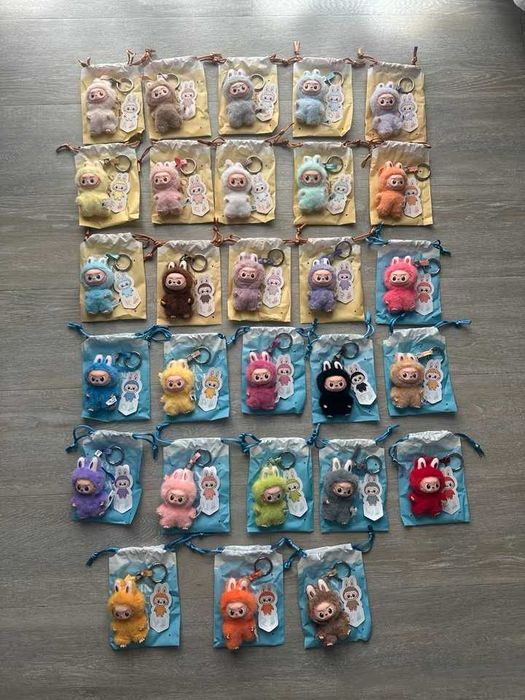 Labubu pin for love letters лабубу пин фор лов лабубу с буква popmart