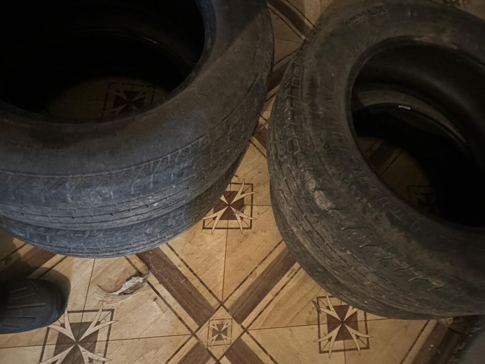 Продам шины 265/60 R18