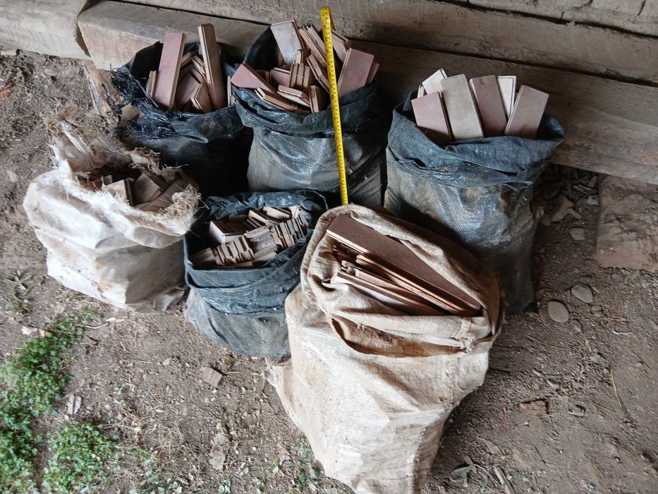 Стар буков паркет за горене