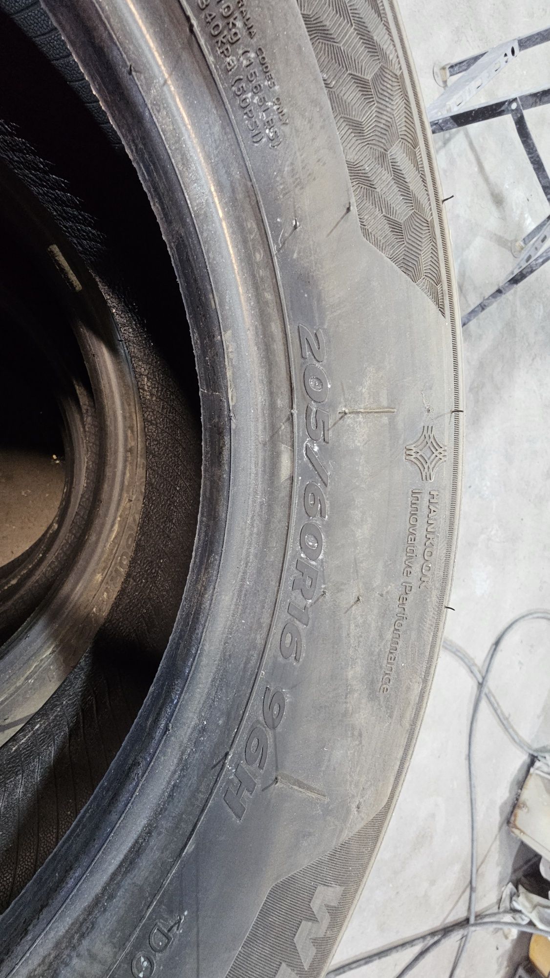 4бр. гуми HANKOOK 205/60/16, DOT 2024