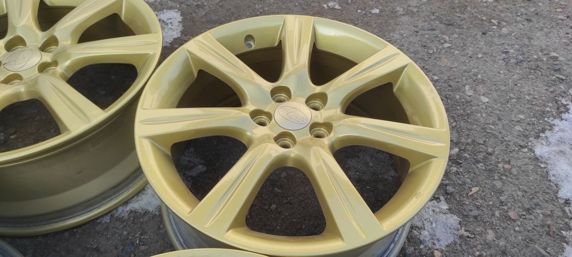 Комплект оригинальных дисков R17. Subaru.