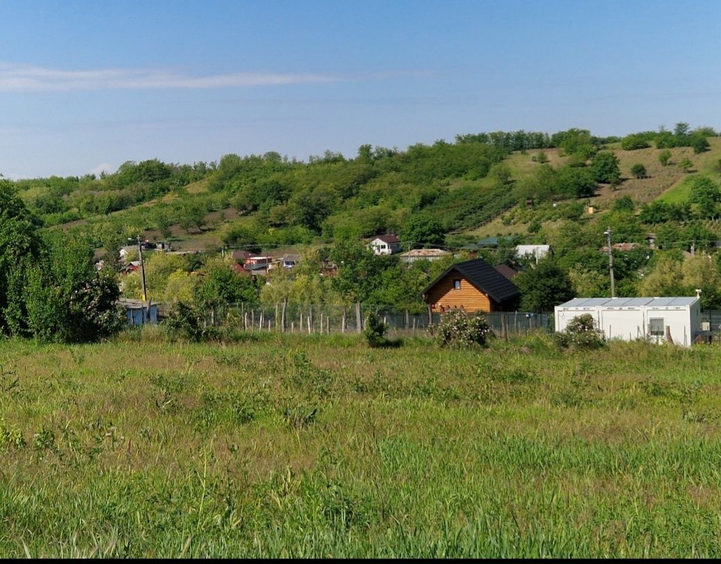 Teren intravilan Orzeni com Holboca în suprafață de 1985 mp