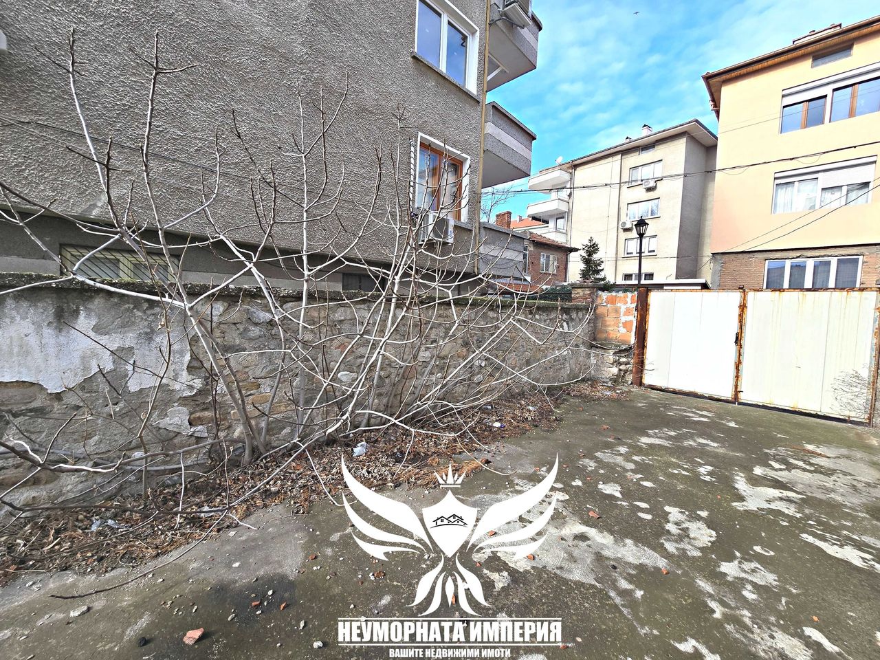 Продава се Къща в Асеновград - 364 кв.м за 68 €/кв.м - Снимка #23