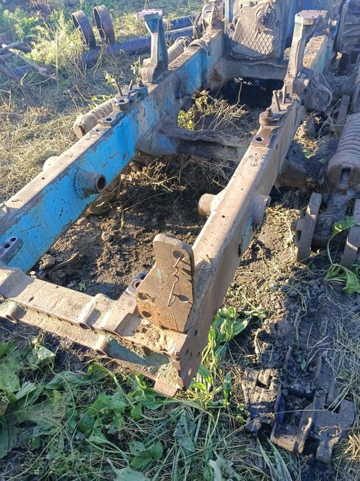 Продам дт75 по запчастям