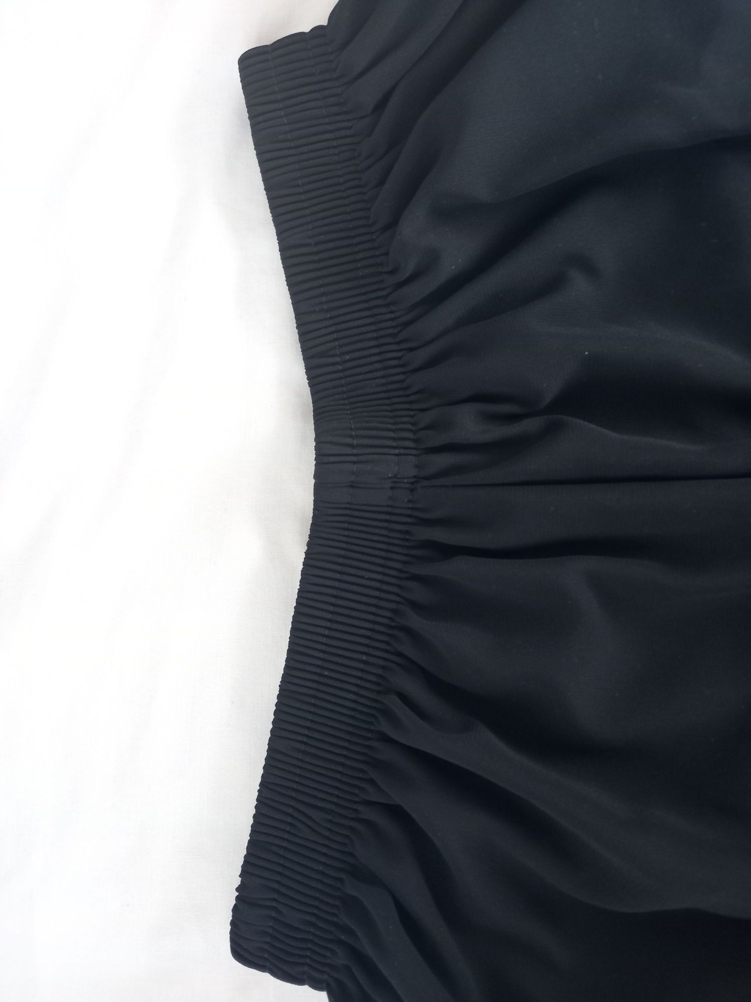 pantaloni negri zara