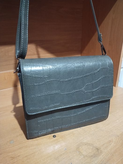 Сумочка женская. Сумка. Адрес: Запад, мкр акмешит