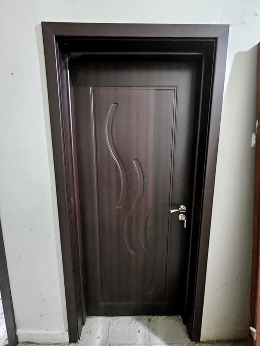 Интериорни врати