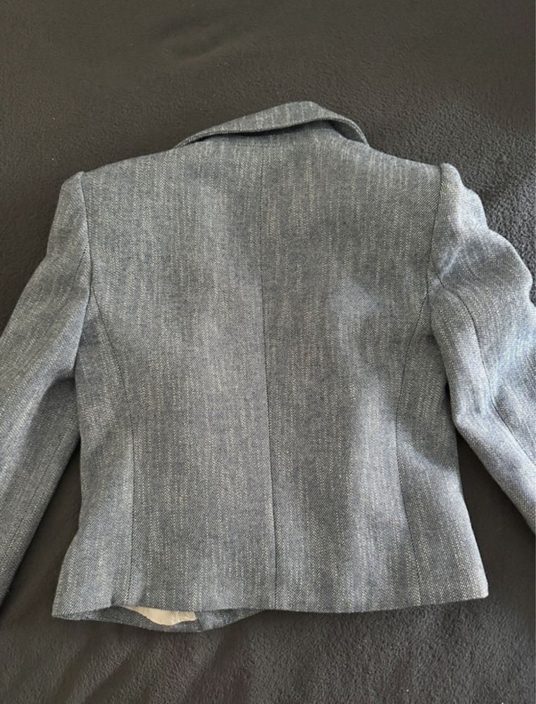 Blazer Zara cu eticheta