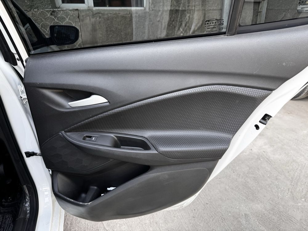 Chevrolet Onix LTZ 2024 годе 20.000 км пробег