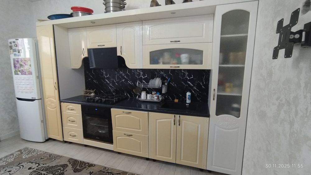 Куханная гарнитура продам