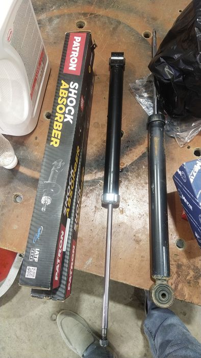 Продам в полне новую стойку