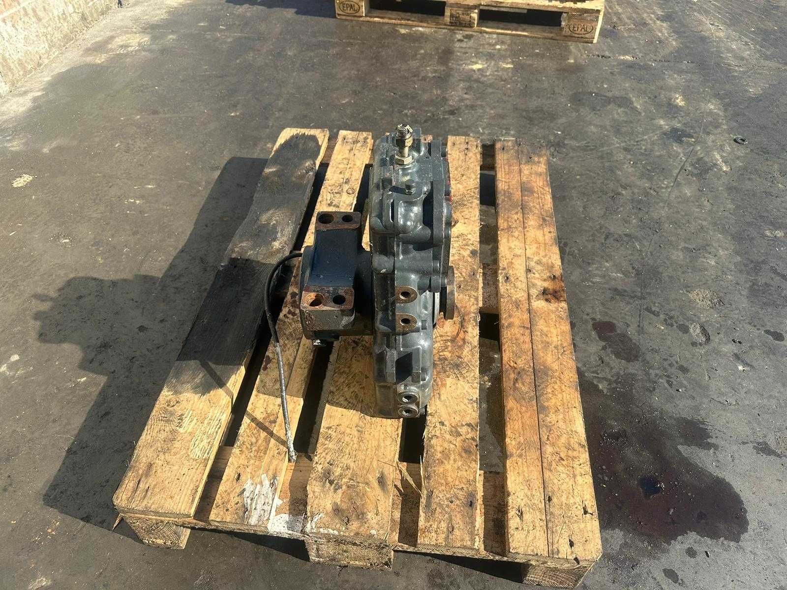 Cutie de viteze cutie transfer Carraro TB172 incarcator frontal vola