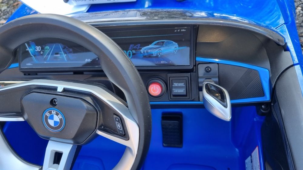 Masinuta electrica bmw i4 albstra