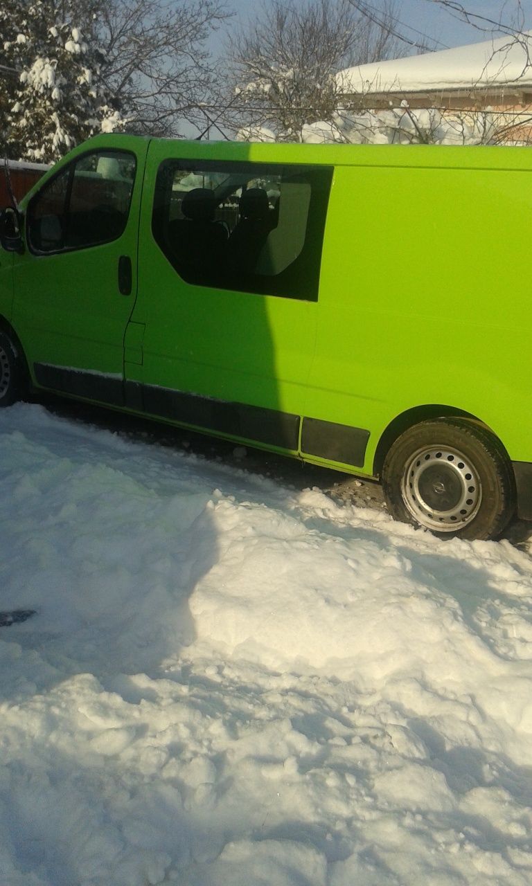 Opel vivaro 1.9  2003