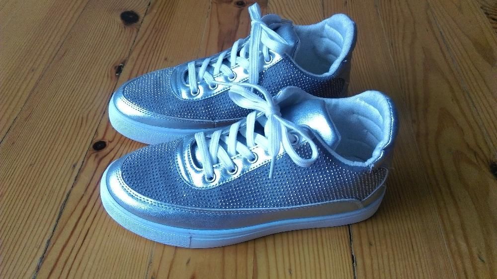 Дамски спортни обувки 2 модела