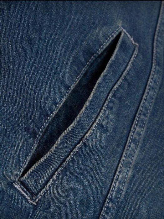 Jacheta jeans albastra L