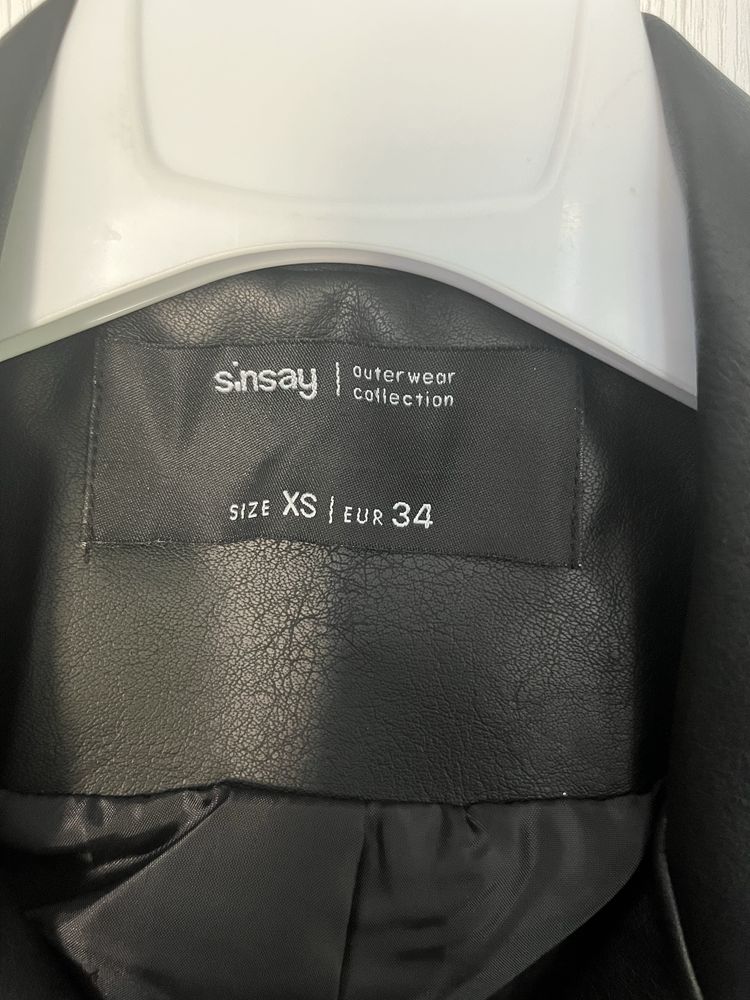 Кожено яке sinsay