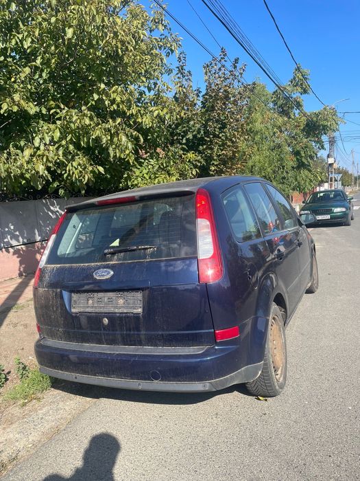 Vând Ford C-Max