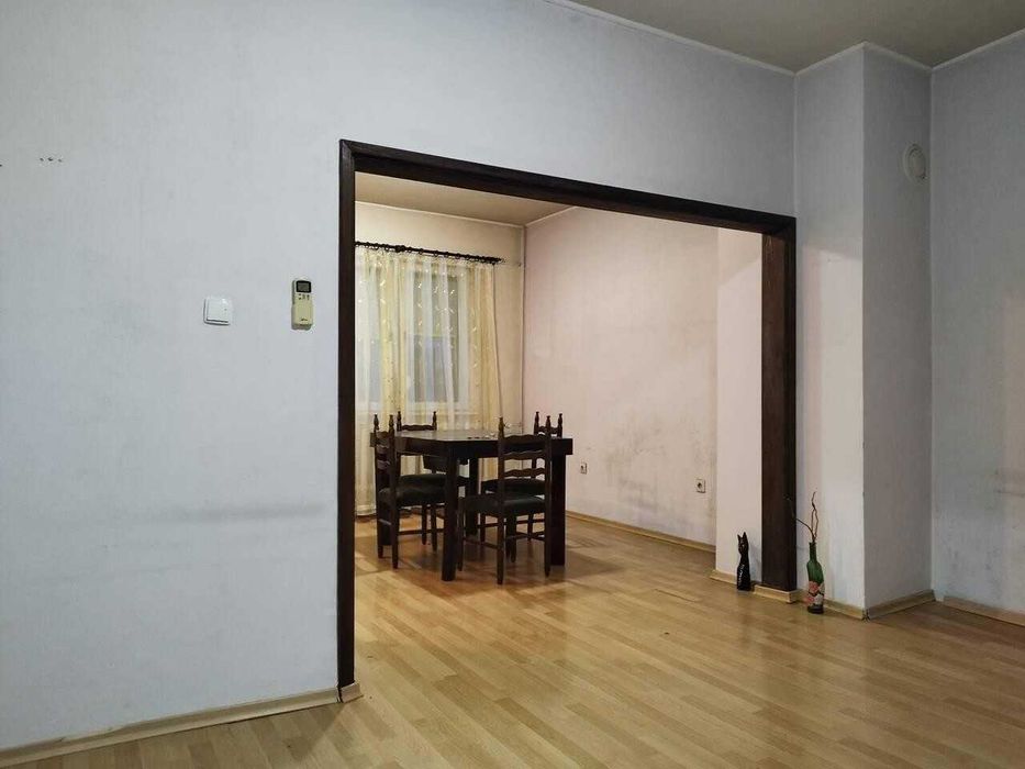 Продава се Тристаен апартамент в Пловдив, Тракия - 92 кв.м за 1066 €/кв.м - Снимка #2